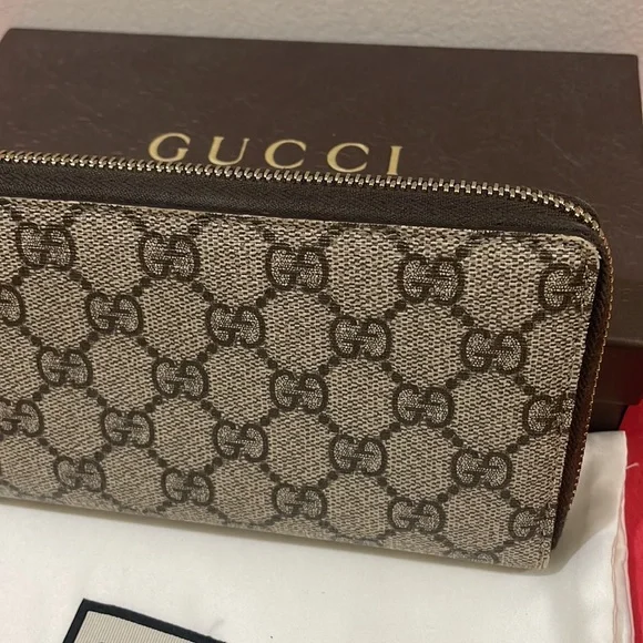 Sold‼️‼️Authentic Gucci Monogram Long Zippy Wallet💓 - Picture 12 of 17